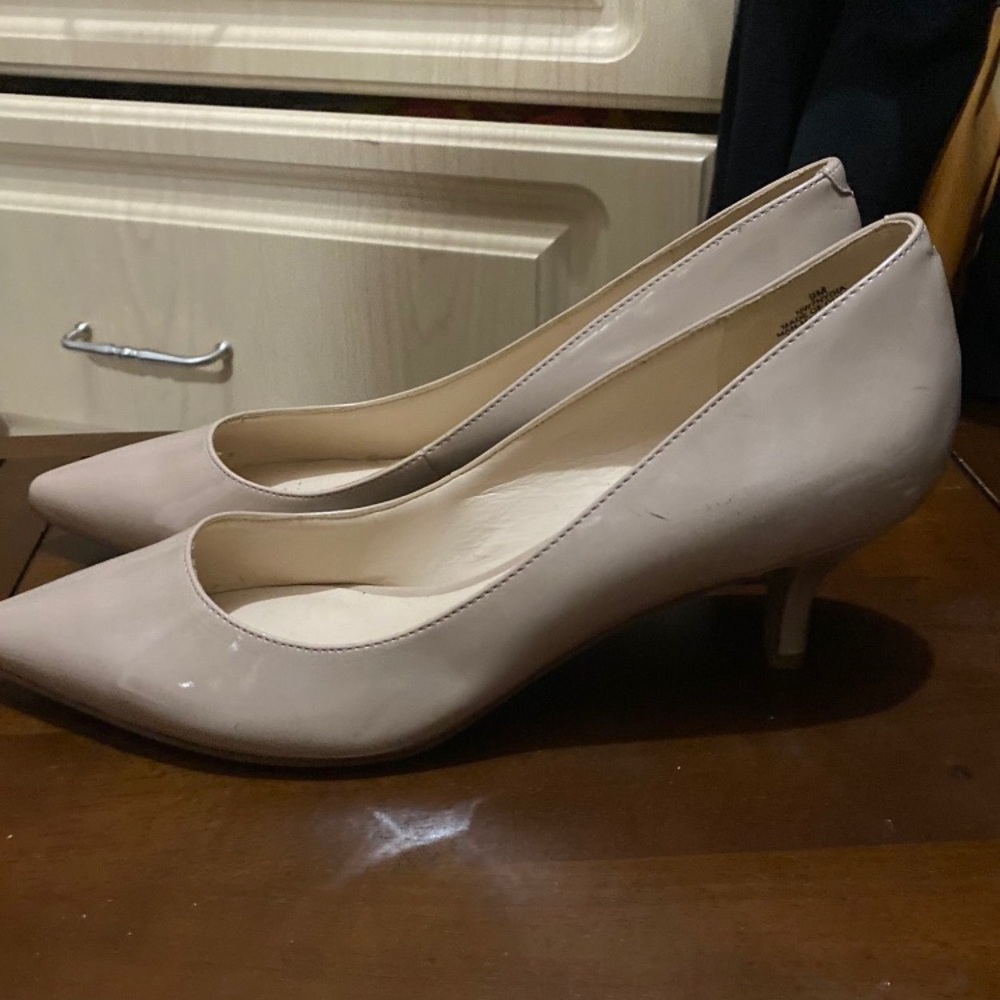 Nine West Beige Pumps. Only worn once. Excellent condition.